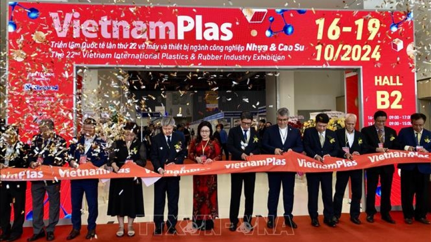 VietnamPlas 2024 attracts 700 exhibitors from 20 countries globally